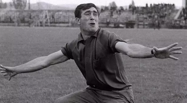 The first cheerleader of Turkish football has passed away.