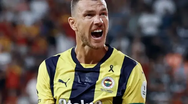 Fenerbahçe will offer Edin Dzeko a new one-year contract.