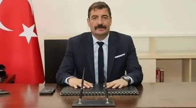 The CHP-affiliated Mayor of Kula, Hikmet Dönmez, has been reinstated to his position.