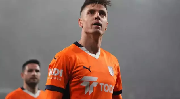 The first meeting has already taken place: Piatek is going to the Super League giant.