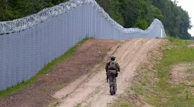 A wall is being built 8.5 kilometers along the Turkey-Greece border.