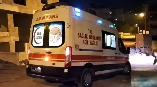 A fire broke out at a house in Kırıkkale! A firefighter and a civilian were injured.