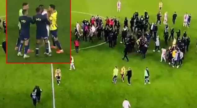 The Fenerbahçe-Samsunspor match ended in chaos! The players clashed with each other.