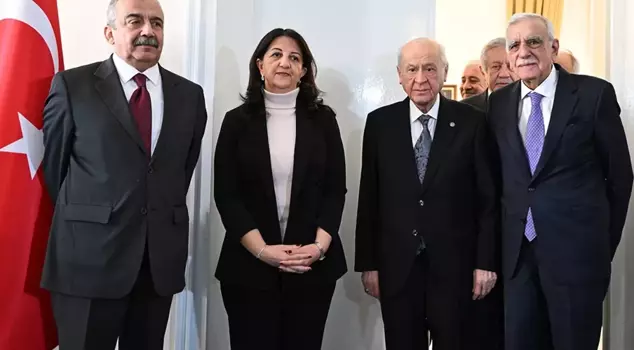 The meeting between the DEM Party and the MHP, which has drawn attention, has begun! Bahçeli also has a message.