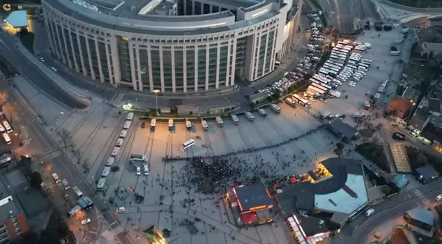 The security measures taken in front of the Istanbul Courthouse were captured in aerial footage.