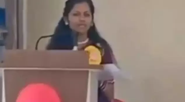 A 20-year-old university student passed away during their farewell speech.