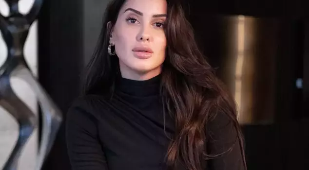 She is counting down the days to become a mother! Sahra Işık shared her latest look with her baby bump.