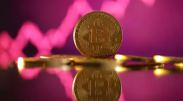 الجمارك الحربية تعطي إشارة ارتفاع لبيتكوين