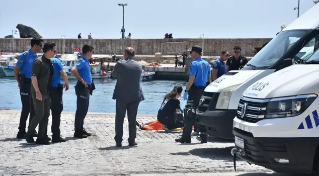A male corpse was found in the sea in Antalya.