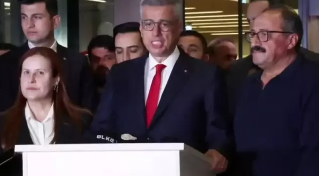The Minister of Health, Memişoğlu, announced the latest status of Sırrı Süreyya Önder.