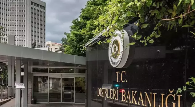 Dışişleri Bakanlığı'ndan Benin'deki terör saldırısına kınama cümlesinin Arapça tercümesi:

