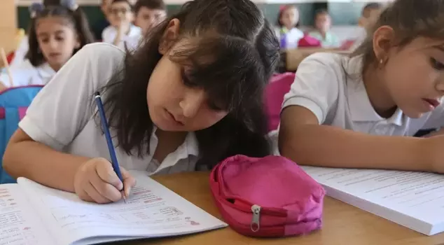 In schools in Istanbul, the first lesson on April 28 will be 