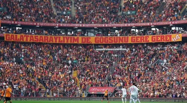 He came with great hopes! The first separation at Galatasaray is happening.