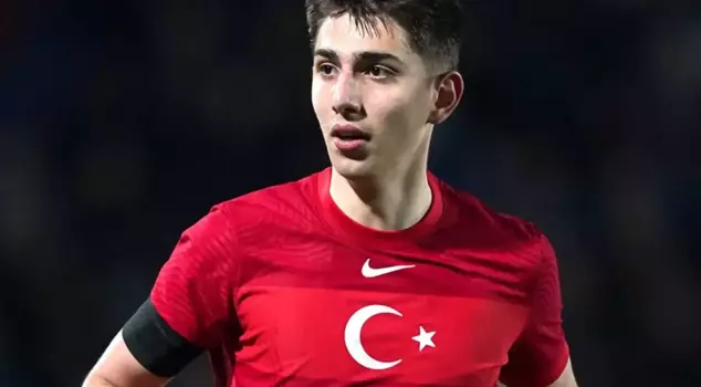 Demir Ege Tıknaz is honored in Portugal.