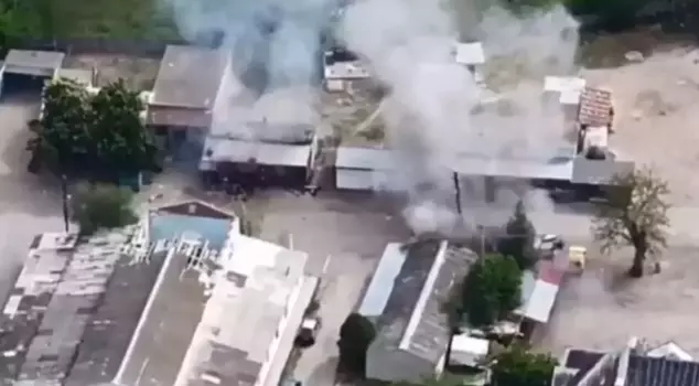 Ukraine strikes market in Kherson: 7 dead, 20 injured.