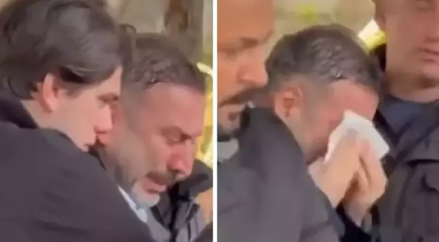 Ertem Şener, who buried his mother, cried uncontrollably.