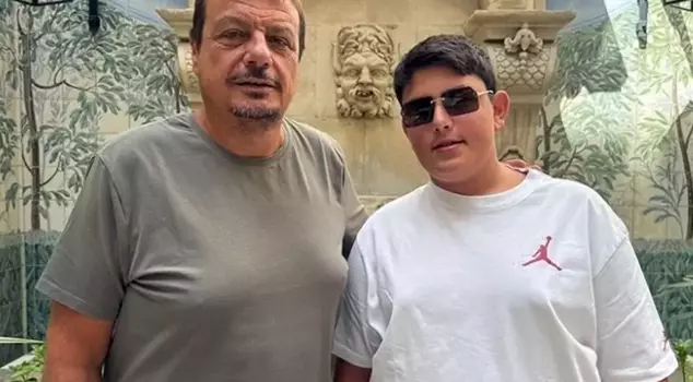 Post-match share from Ergin Ataman's son: They can have a peaceful evening in the trash.