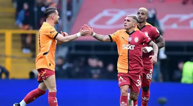 He confessed at the end of the match: There were times when I wanted to leave Galatasaray.