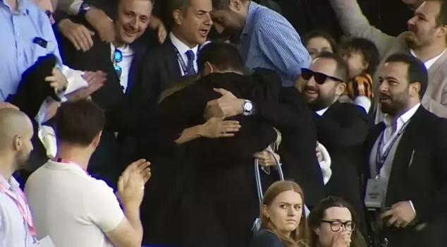 Acun Ilıcalı was overwhelmed with joy at the end of the match as his team stayed in the league.