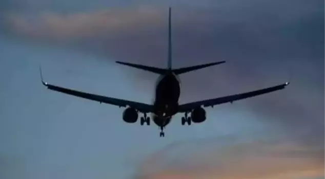 A single-engine plane crashed in California: 1 dead.