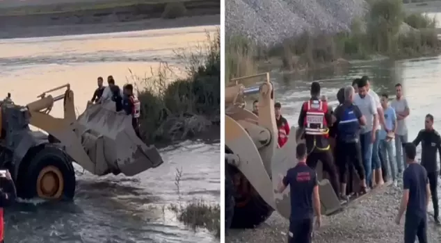 Twenty-five people who were stranded while picnicking at the Batman River were rescued with the help of an excavator.
