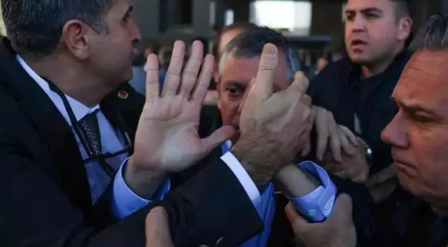CHP، تقدمت بشكوى إلى الولاية بشأن ادعاء عدم دخول سيارة مكتب أوزيل إلى موقف السيارات المغلق.