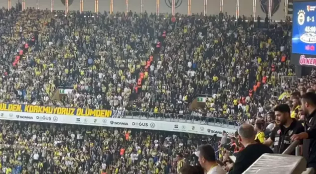 A massive protest against Ali Koç from the Fenerbahçe stands.