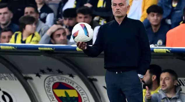 Jose Mourinho gave a evasive answer to the question about his future.