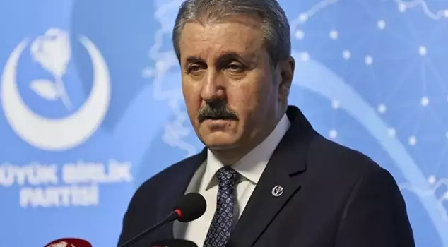 Mustafa Destici reacts strongly to the attack on Özgür Özel.