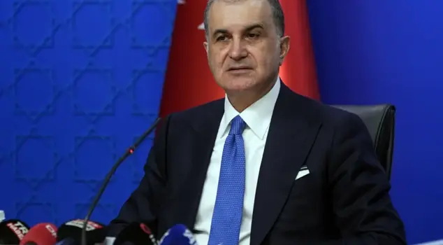 حزب العدالة والتنمية المتحدث تشيليك: نحن نعتبر الهجوم الذي تعرض له أوزغور أوزيل هجومًا علينا.