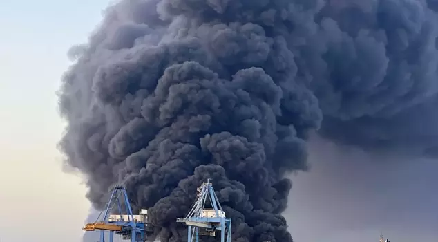 Explosions in Sudan! Rebels attacked, the city is in flames.