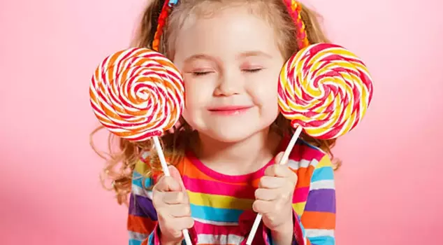 An 8-year-old child bought 70,000 lollipops for $4,000 using their mother's phone.
