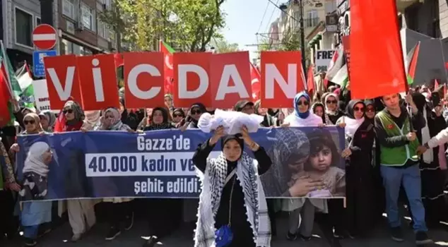 Istanbul stood up for Gaza! Thousands of people marched to Hagia Sophia.
