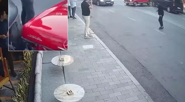 The valet had an accident with a classic car, and the owner could only watch.