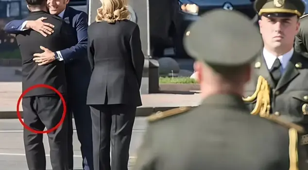 Did Zelensky wear his pants inside out? The truth behind the viral photo.