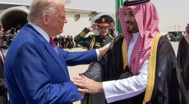 الولايات المتحدة الأمريكية والمملكة العربية السعودية تتوصلان إلى اتفاقية أسلحة بقيمة 142 مليار دولار.
