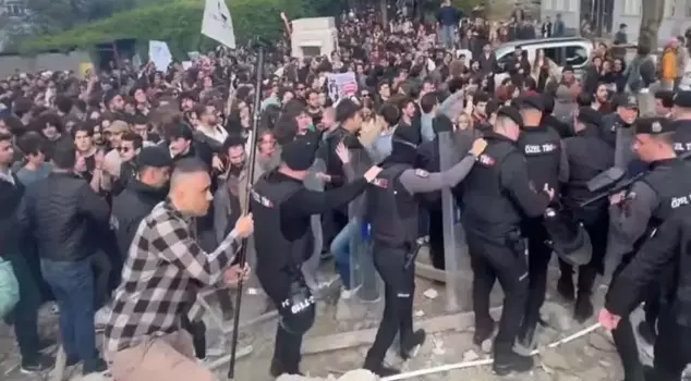 Protesters attacked the police at Boğaziçi University: 13 police officers were injured, 97 detained.