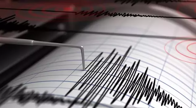 İstanbul'da Silivri açıklarında 3.8 büyüklüğünde deprem. 

ترجمة: زلزال بقوة 3.8 درجات في بحر سيلفري بالقرب من إسطنبول.