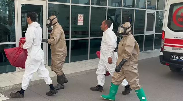 Four workers who cleaned the chemical substance tank were hospitalized.