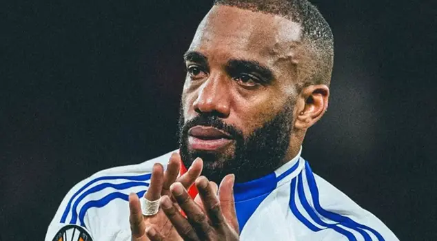 A chapter is coming to an end in Lyon! Farewell from Lacazette.