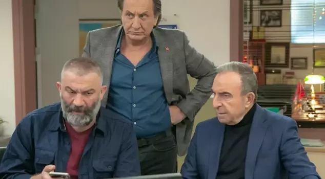 The famous actor returned to Arka Sokaklar after 11 years.
