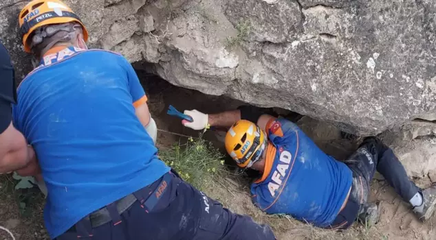 He died under a rock that fell on him while he was conducting illegal excavation.