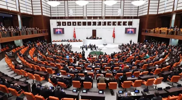 It has been approved in the Grand National Assembly of Turkey! A age limit of 35 will be required for civil service.