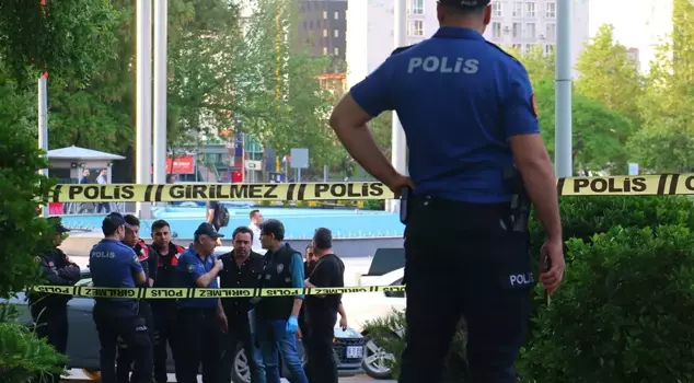Gunshots in front of the Turkish Grand National Assembly! Fired multiple times.