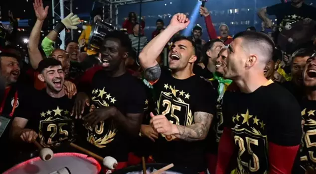 It has been revealed who will present the trophy to Galatasaray.