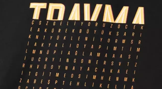 A T-shirt referencing Fenerbahçe and Ali Koç from Galatasaray.