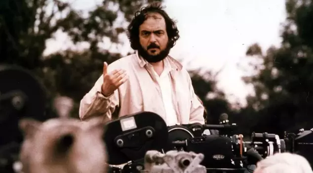 Director Kubrick's house, where he lived for 14 years, has been put up for sale, and the price is jaw-dropping.