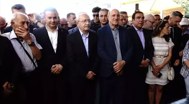 Kemal Kılıçdaroğlu's twin brother has been bid farewell on his final journey.
