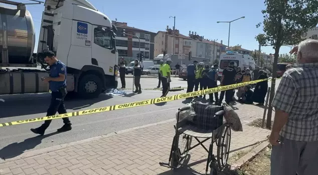 The heartbreaking death of the mother! The wheelchair was left in the middle of the road.