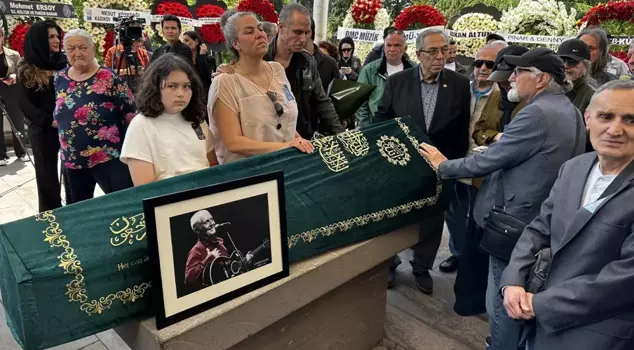 Ильхан Шешен был похоронен под слезы.